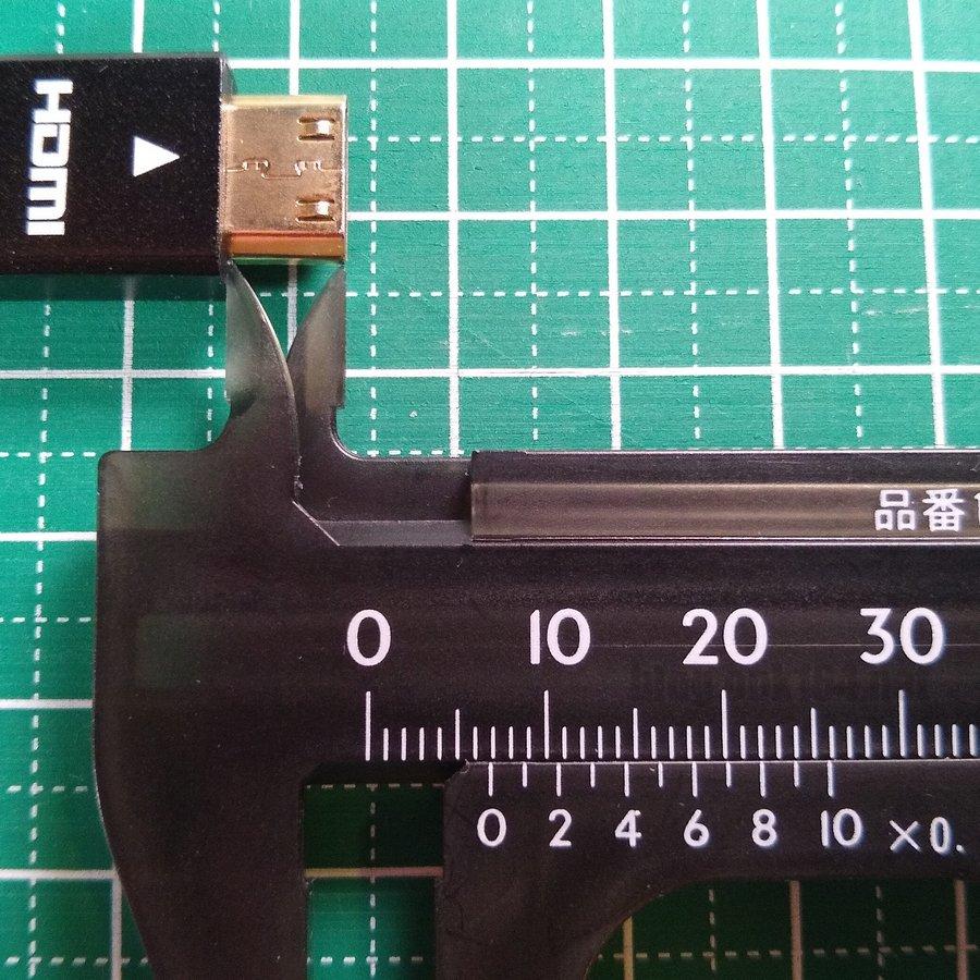 ANNNWZZD ミニHDMI変換アダプターのプラグ長は6.8mm。サイズ実測と外観紹介